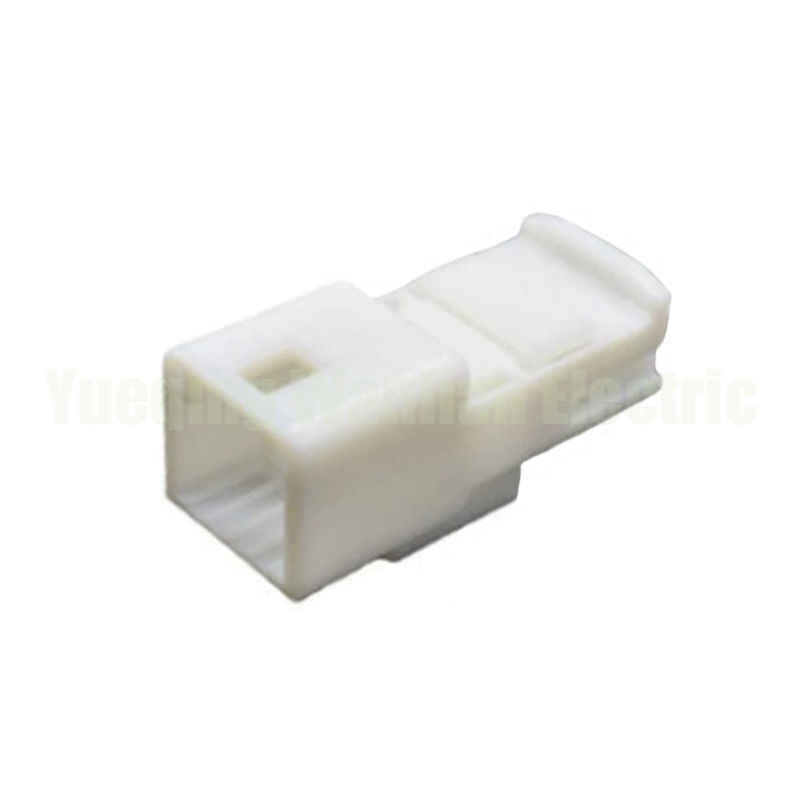 1565804-1 Maschio connettore automotive a 8 pin connessione elettrica di attracco serie 0.7