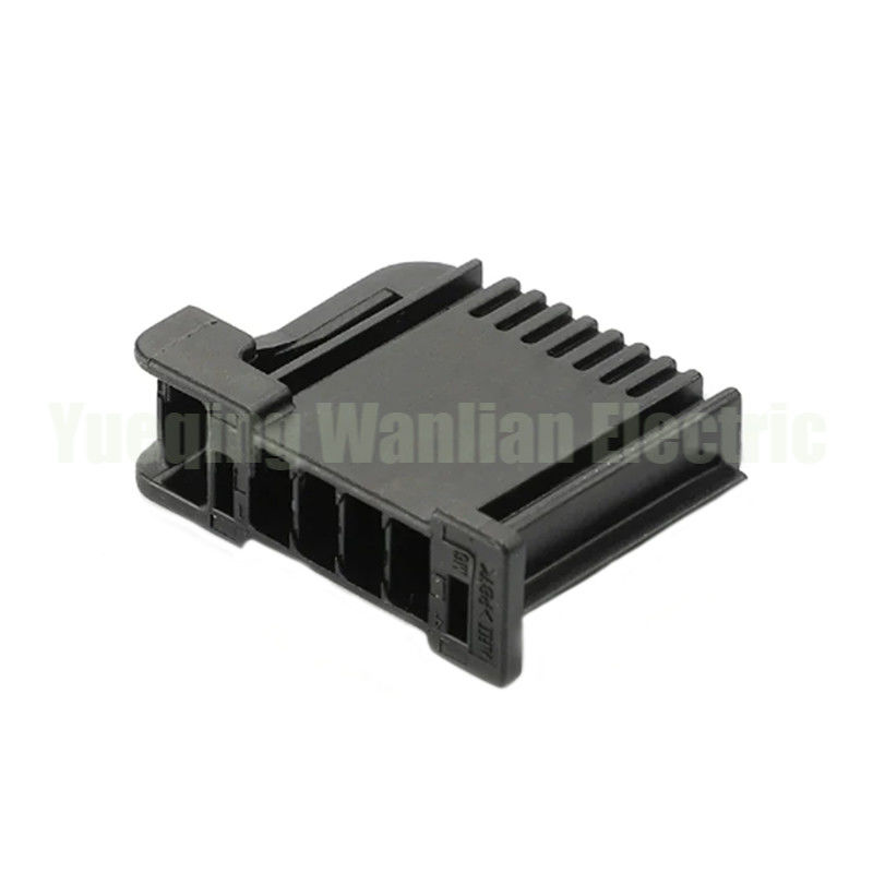4 pin 6098-5516 connettore di filo automatico di spina di cablaggio cablaggio di alloggiamento di connettore non sigillato fornito da magazzino
