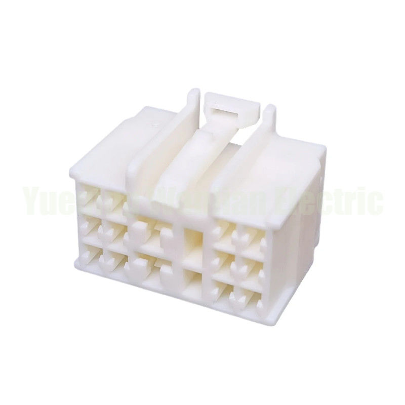 Spina del connettore del cavo elettrico impermeabile del connettore femminile automobilistico non sigillato KMG651379 a 14 pin