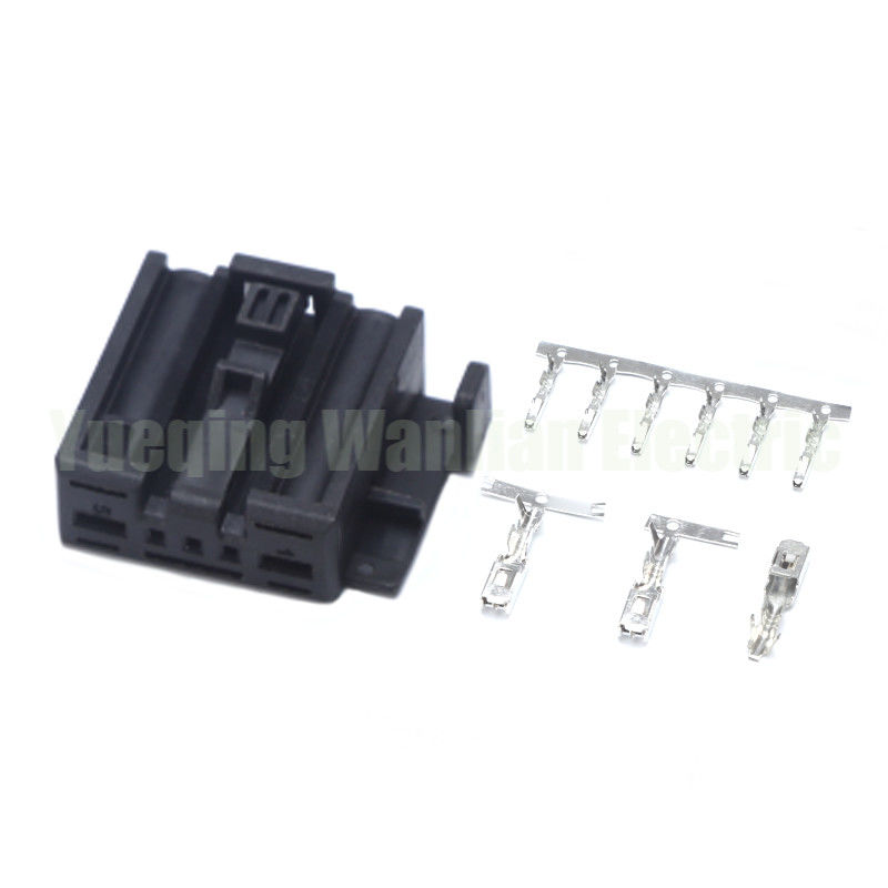 5 Pin 1379217-1 1379218-1 1379217-3 1379218-3 femminile auto seggiolino per autoveicoli