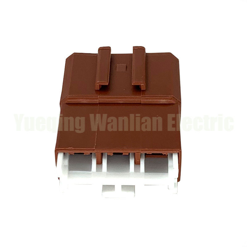 5 Pin 6098-0216 Adaptore in plastica per auto Collegamento del cavo elettrico Collegatore per auto